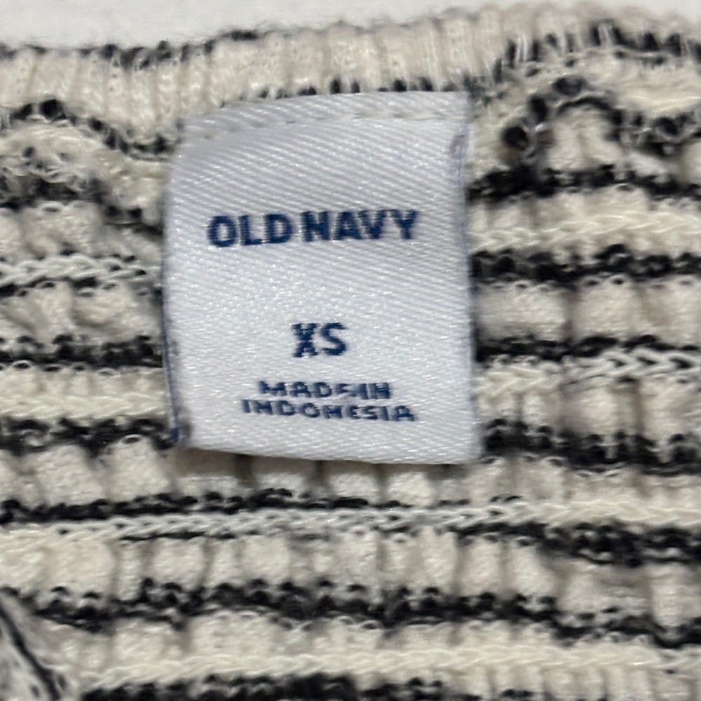 Old Navy Striped Wide‎ Leg Jumpsuit Womens XS Black White Smocked Excellent - Picture 4 of 8